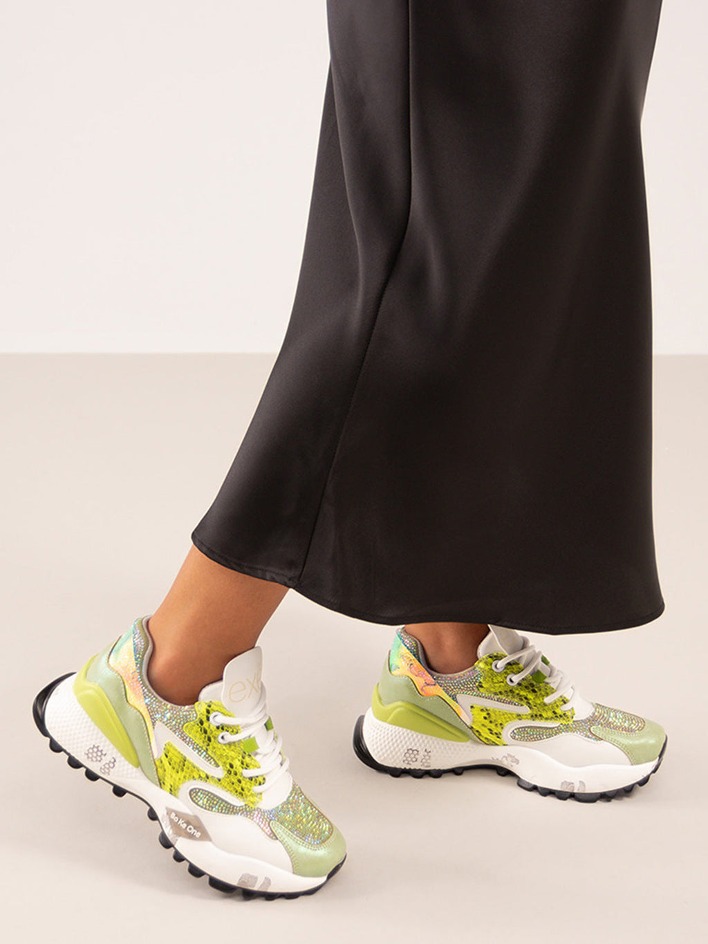 D190608-17 PU BRANCO VERDE